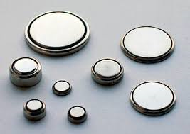 LITHIUM BUTTON BATTERY CR2032 